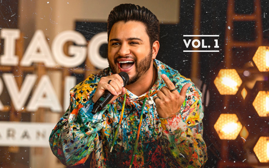 Cantor sertanejo Thiago Carvalho chega à