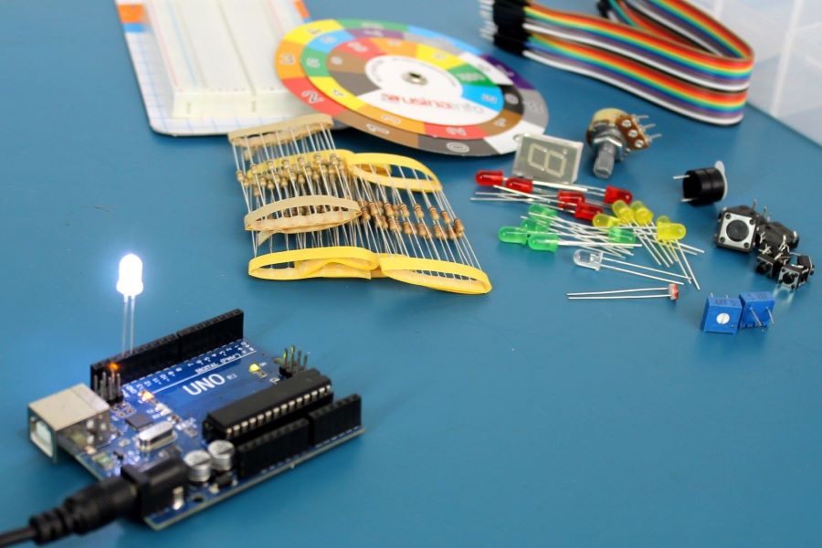 Faça você mesmo! Aprenda a criar projetos surpreendentes com o Kit ...