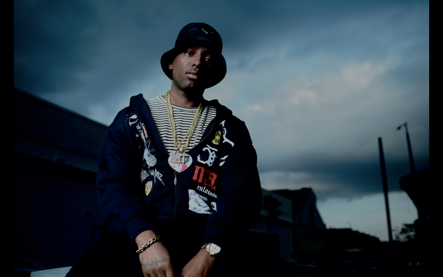 Caio Luccas dá início a uma nova era e celebra maturidade com o lançamento  da turnê Gênesis, dia 25 - Cartão de Visita News, image size:1440x900